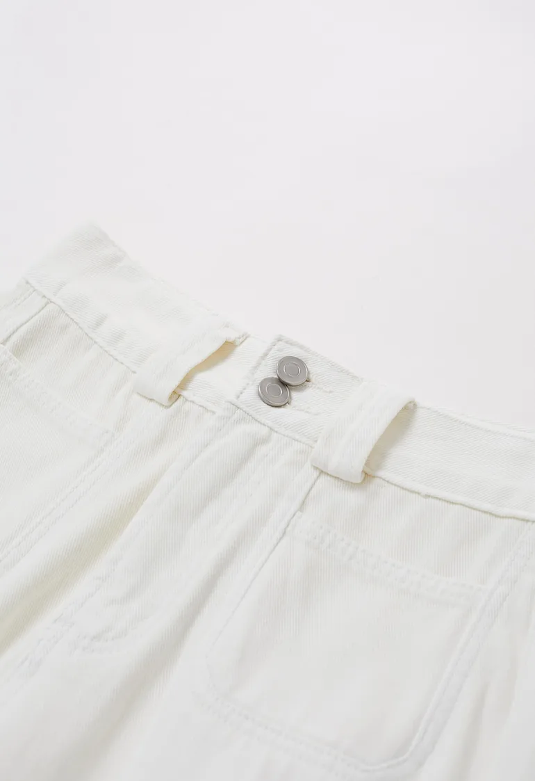 Vintage Charm Straight Leg Jeans in White - 4