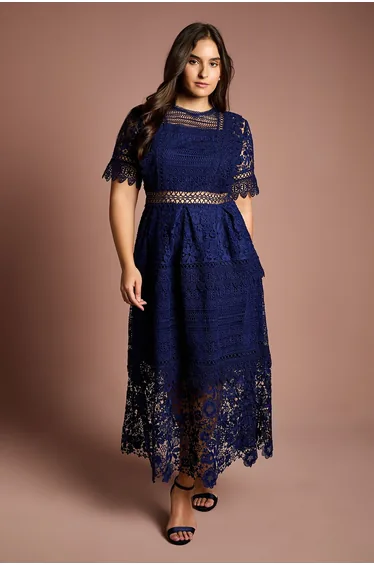 Plus Short Sleeve Lace Midi Dress