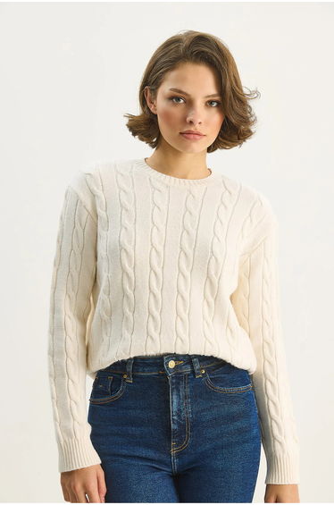 LUCCI Sweater with Hair Braid Pattern