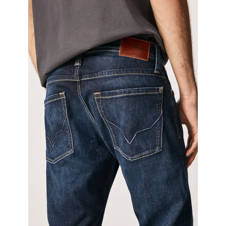 Cash Stretch Straight Jeans in Mid Rise - 4