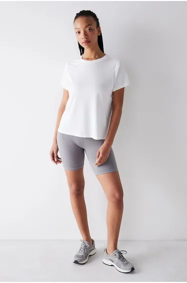 PENTI Loose Crew Neck Modal T-Shirt