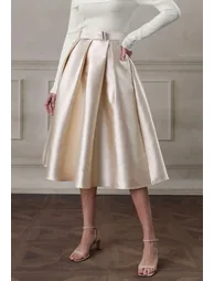 Luxurious Night Bowknot Pleated Midi Skirt in Champagne - 2