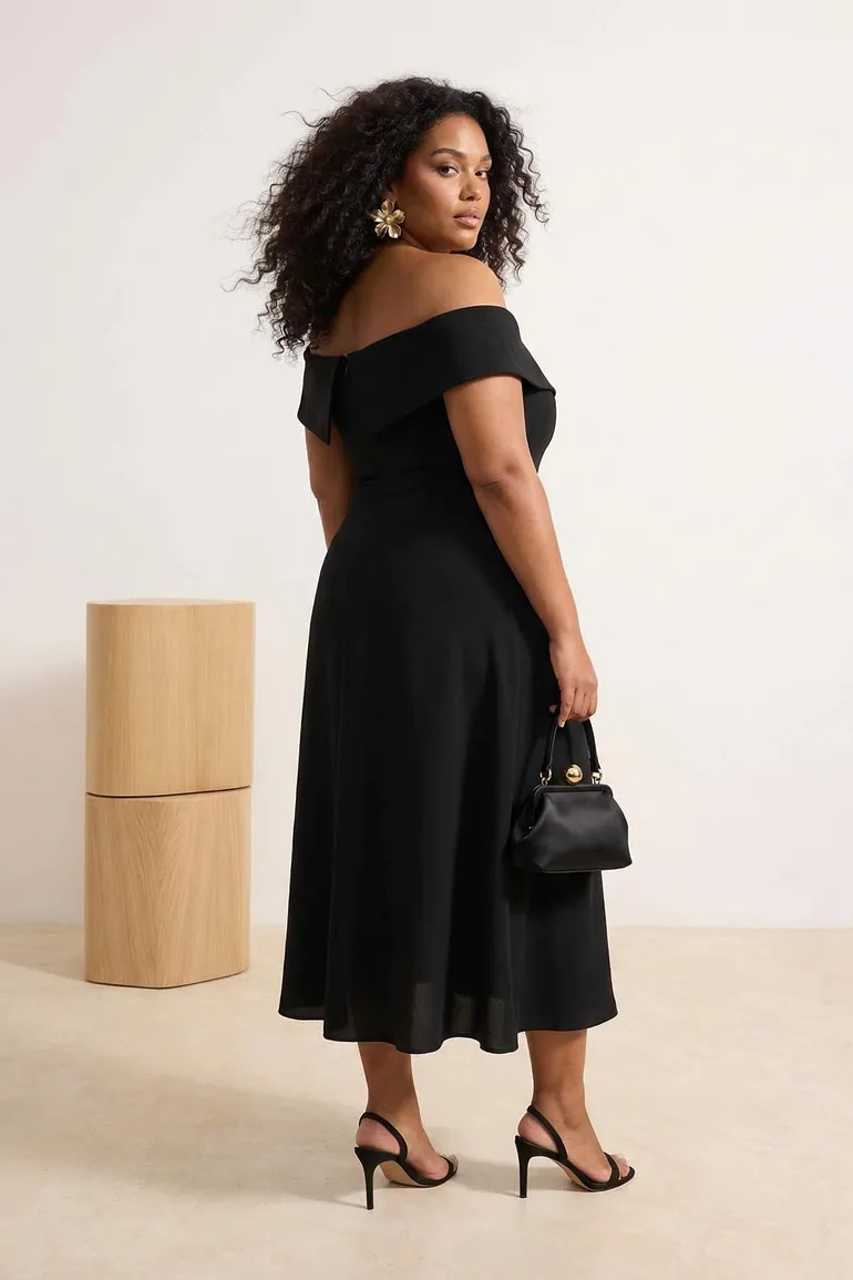 Black Finike Woven Plus Size Dress - 1