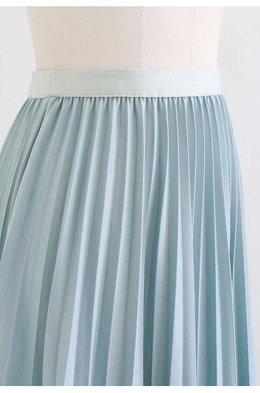 Simplicity Pleated Midi Skirt in Light Blue product thumbnail 3
