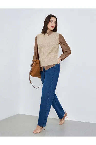 Beige Textured Knit Sleeveless Vest