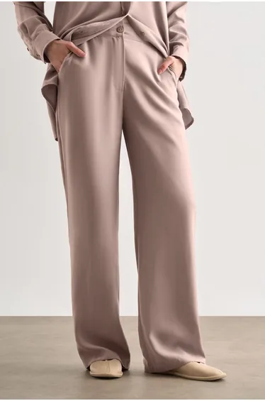 Mizalle Belted Relaxed Cut Modal Trousers