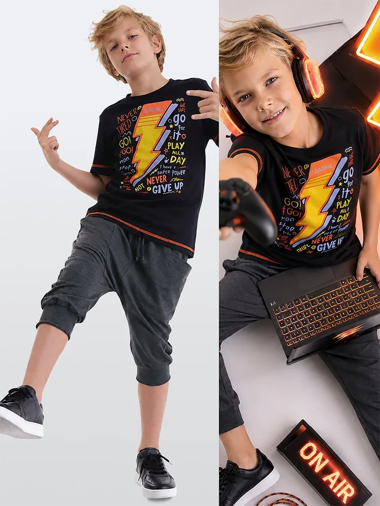 Loading Boy's T-shirt Capri Set