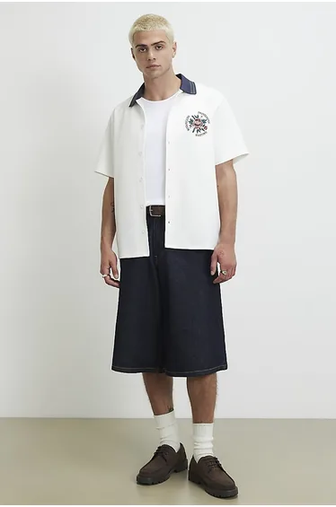 Cream Regular Fit Embroidered Flower Shirt