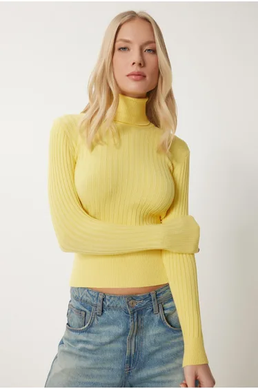 Sweater - Yellow - Fitted