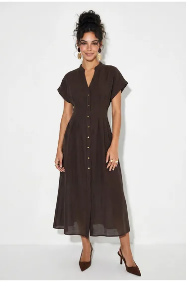 LUCCI A-line Midi Dress With V-neck And Buttons