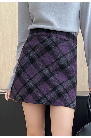 Vivid Plaid High Waist Mini Bud Skirt in Purple product thumbnail 4