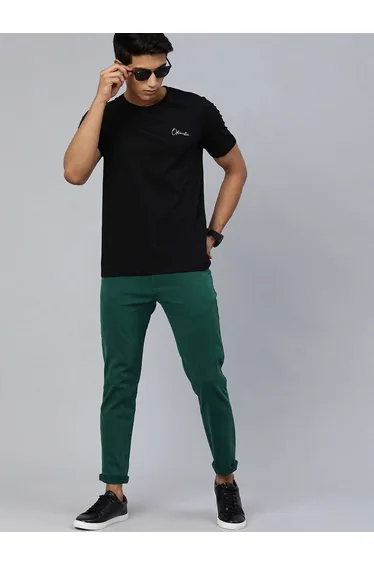 Men Green Slim Fit Solid Chinos