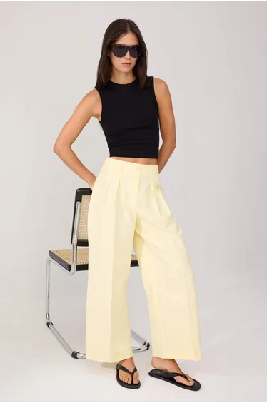 Light Yellow Wardrobe Essentials – Light Khaki Gabardine Crop Wide Leg Pants