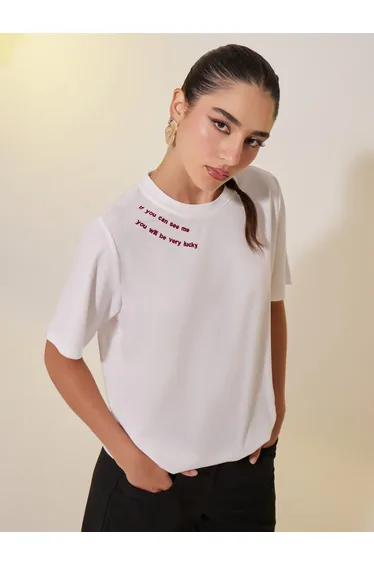Solid Round Neck Detail T-shirt