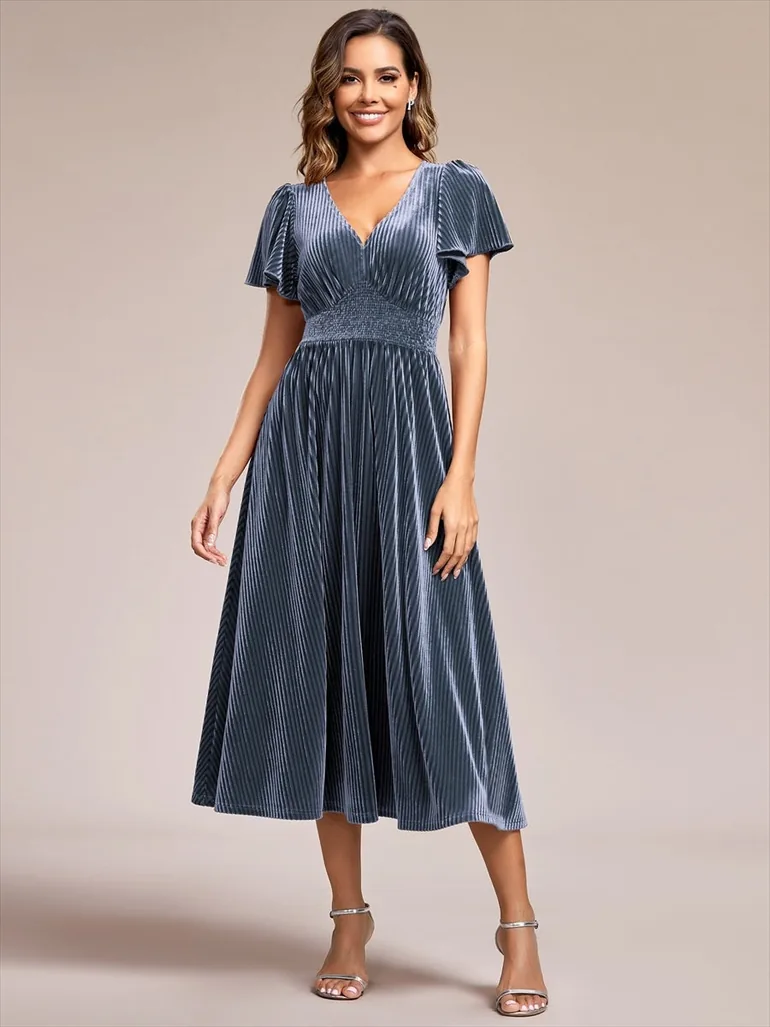 ever AZALEA|Graceful V-Neck Waist Design Short Sleeves Fall Velvet Midi Bridesmaid Dress - 2