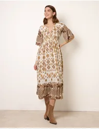 V Neck Border Print Dress - 2