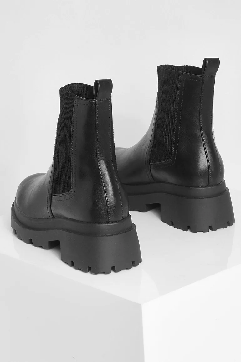 Chunky Sole Chelsea Boots - black - 3
