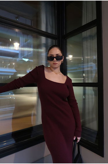 Wine Square-Neck Knitted -Dress