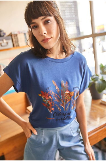 Women's Midnight Blue Feather Printed T-Shirt