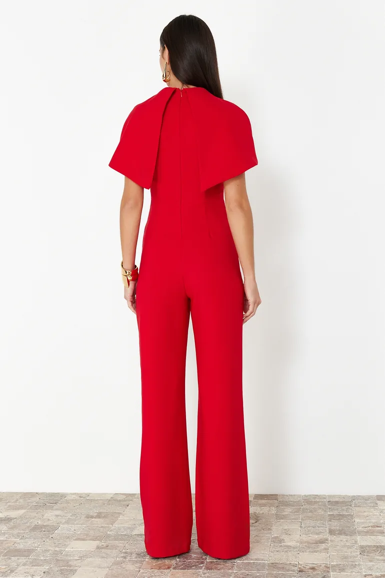 جمبسوت أحمر بأكمام قصيرة - 5