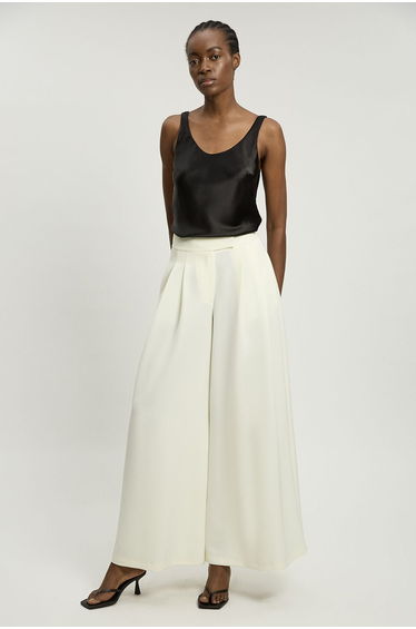 Soft Tailored Wide Leg Trouser
