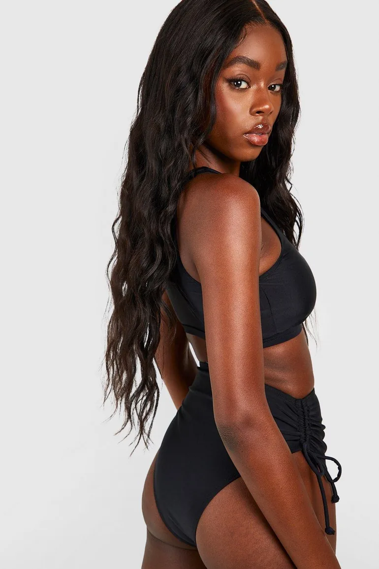 Longline Scoop Bikini Top - black - 3