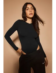DSGN Studio Butter Soft Crew Neck Long Sleeve Bodysuit - black