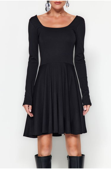 Black Pleated A-Line Mini Skater Dress with Long Sleeves product thumbnail 2