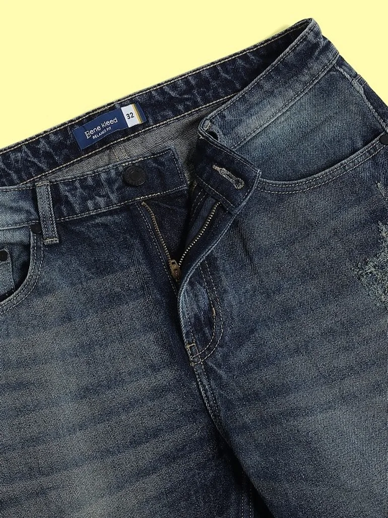 Men Light Distress Relaxed Fit Jeans - 5