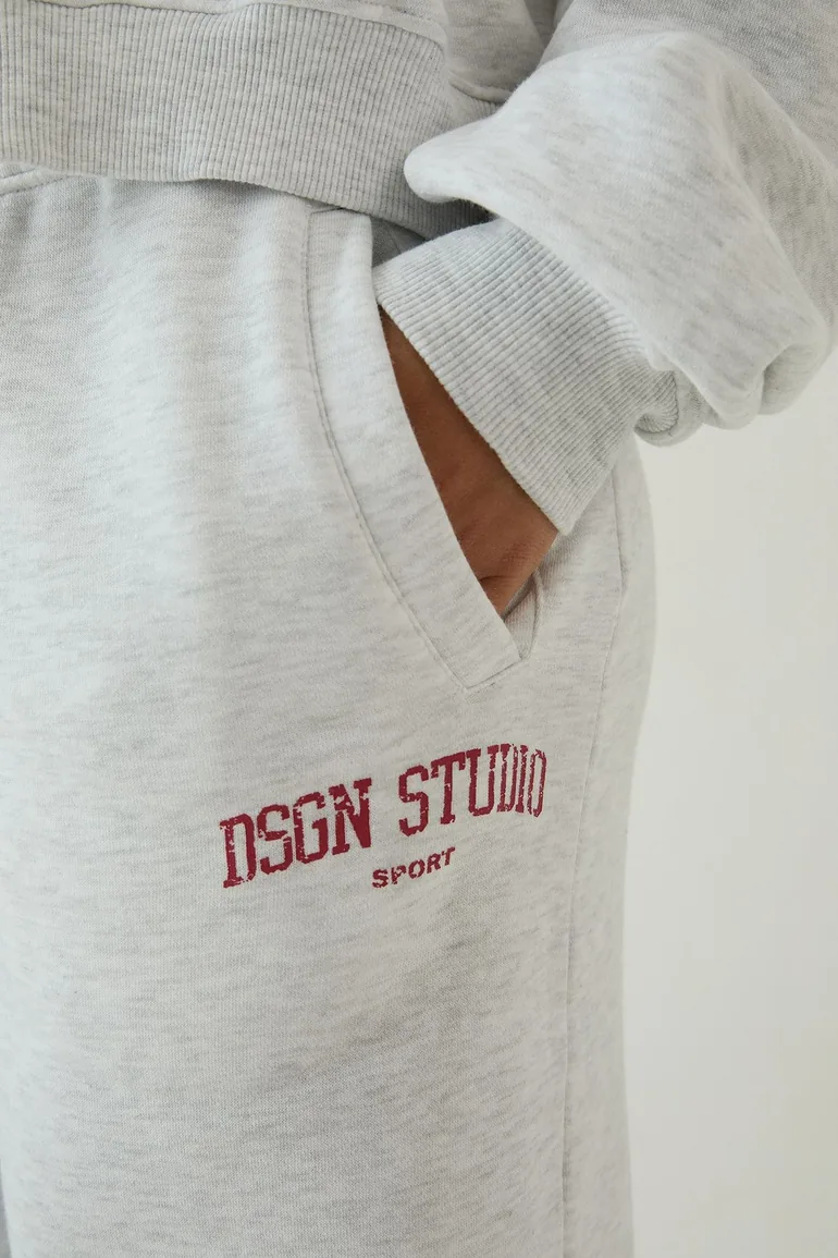 DSGN Studio Collegiate Printed Straight Leg Jogger - ash grey - 3