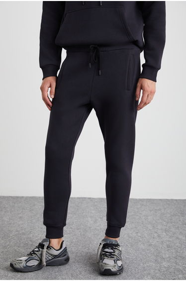 GRIMELANGE HAKONE Men's Organic Cotton Fleece-Lined Jogger Sweatpants with Ribbed Cuffs and Pockets in Anthracite product thumbnail 2