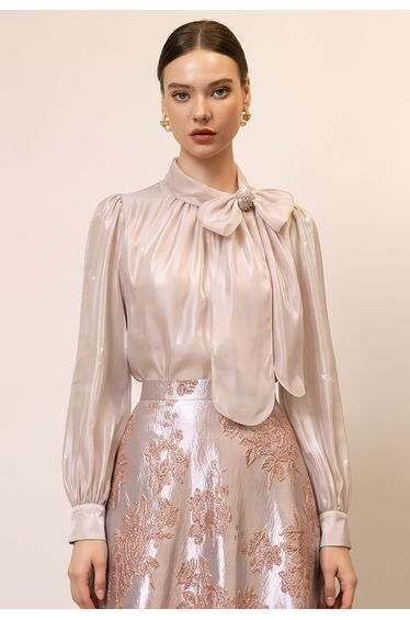 Glimmer Beaded Bowknot Organza Top in Light Pink product thumbnail 2
