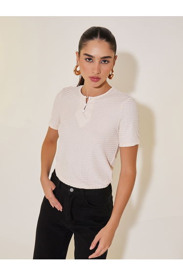 Knitted Round Neck Short Sleeve T-Shirt