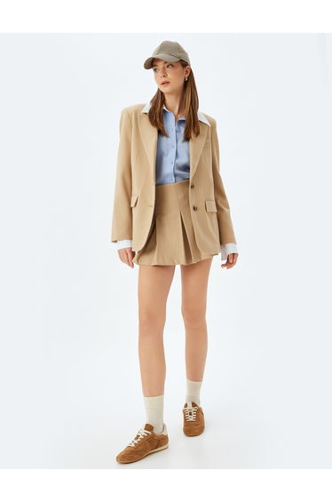 Pleated Shorts