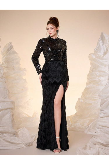 Leely Halter Long Sleeve Prom Dress