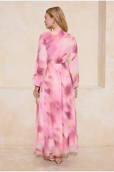 فستان ترينديول موديست شيفون ماكسي على شكل حرف A بأكمام طويلة