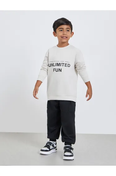 Boys Off White Graphic Print Relaxed Fit Sweatshirt