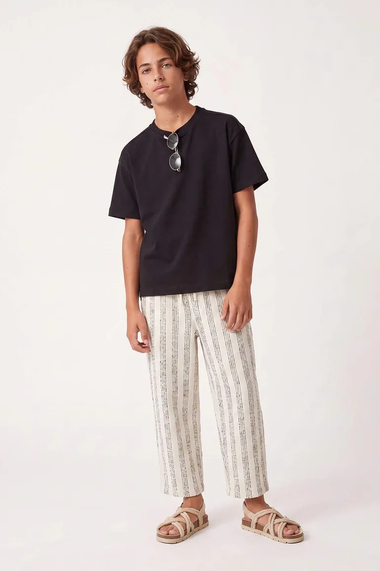 Black Plain Knitted T-Shirt - 2