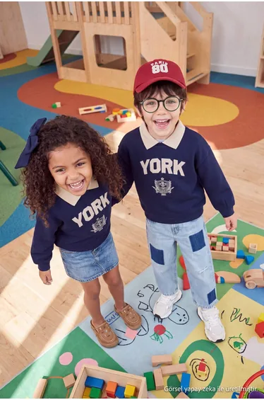Navy Blue Boys/Girls Embroidered Polo Collar Thick/Fleece Lined Knitted Sweatshirt