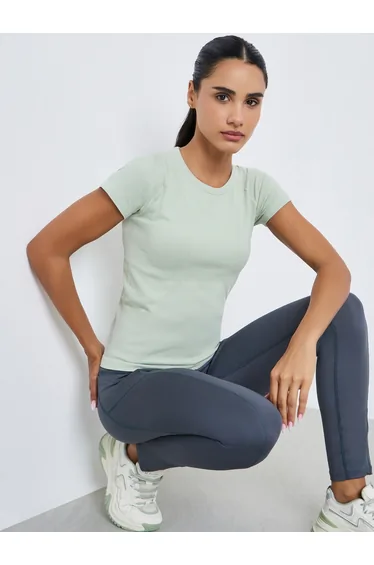 Women Seamless Contour Detail Short Sleeve Top