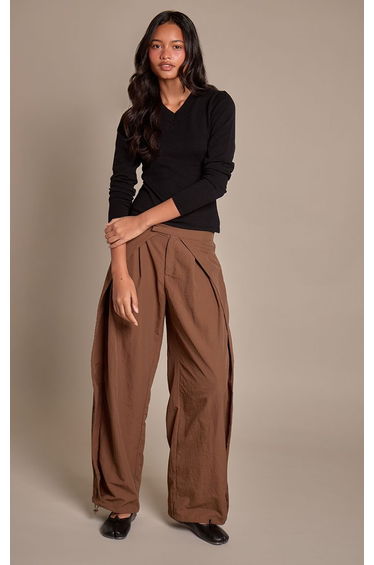 Black Long Sleeve High V Neck Asymmetric Knitted Top