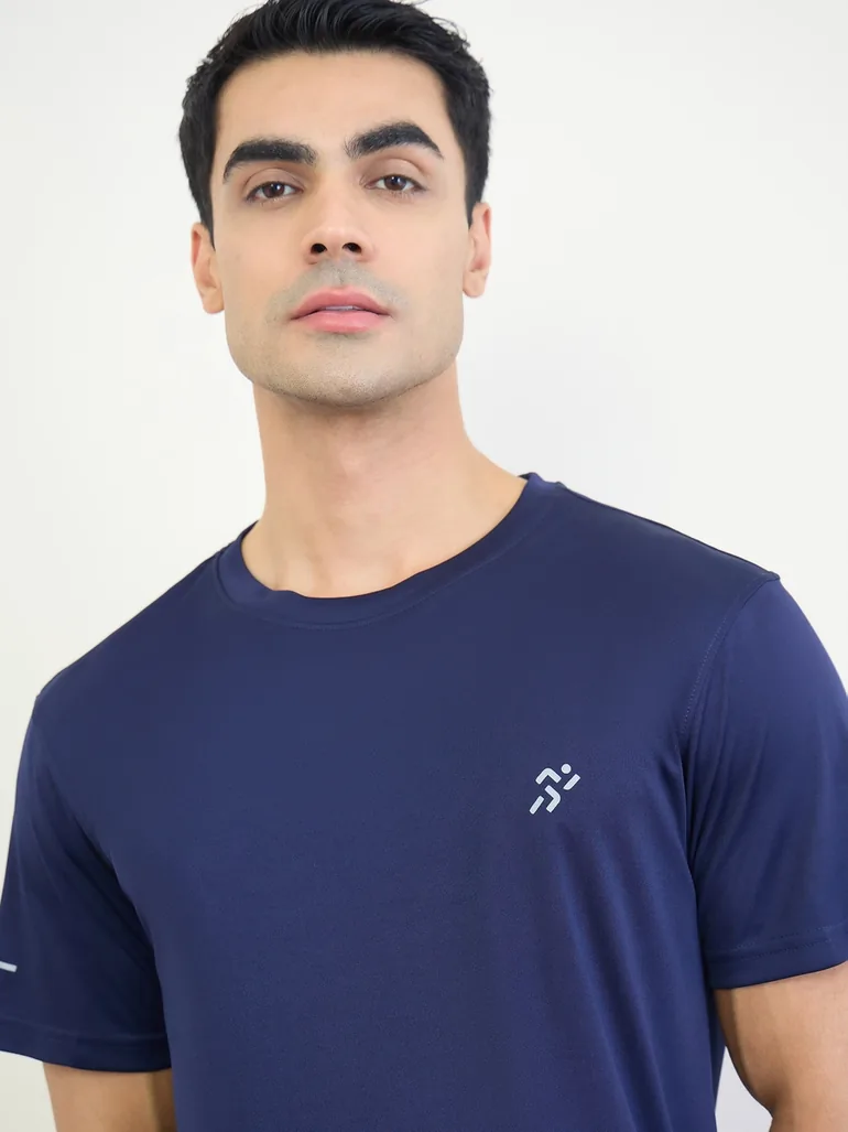 Men Reflective Detail Regular Fit Active T-Shirt - 3