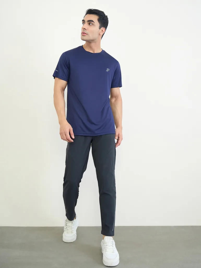 Men Reflective Detail Regular Fit Active T-Shirt