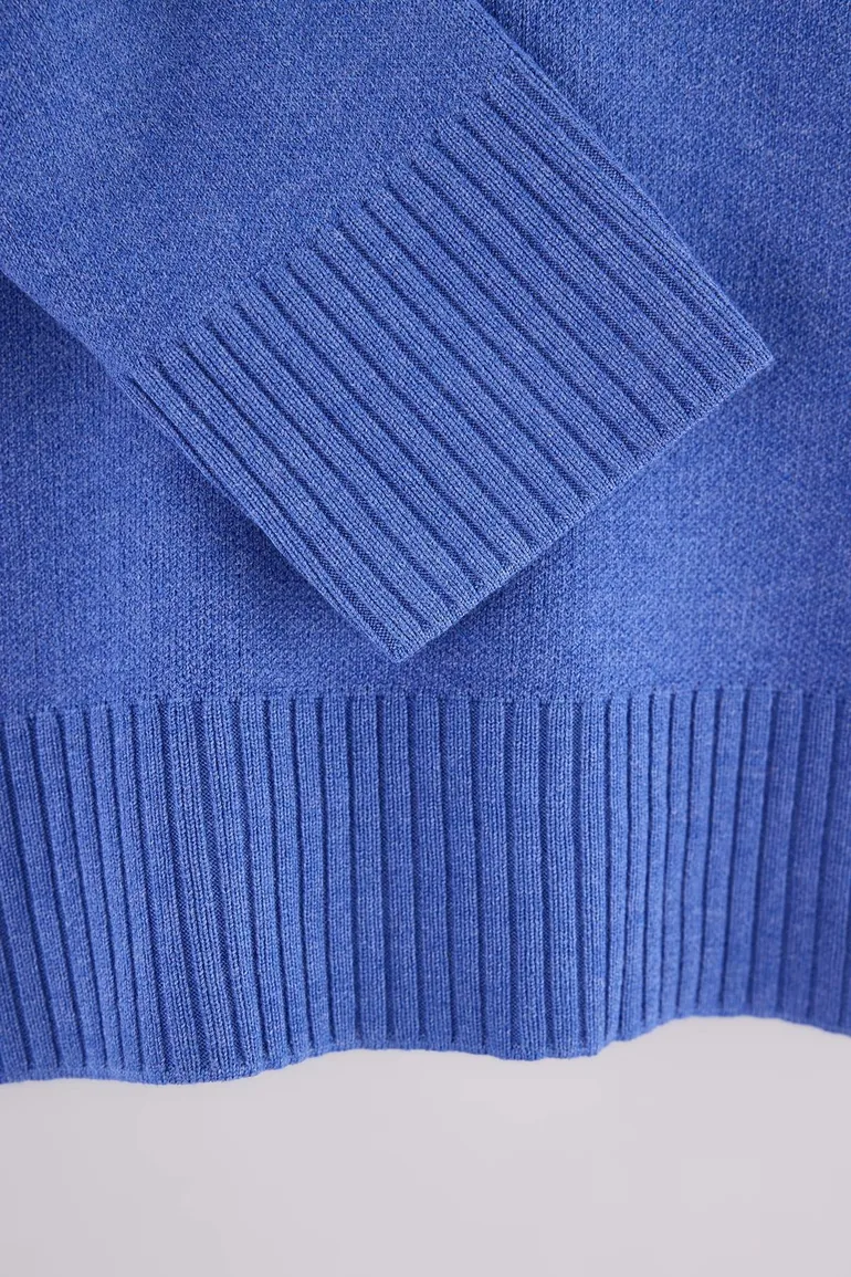 Blue Stitching Detailed Soft Feel Knitwear Sweater - 3