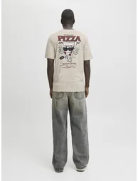 تيشيرت بطبعة خلفية - 4