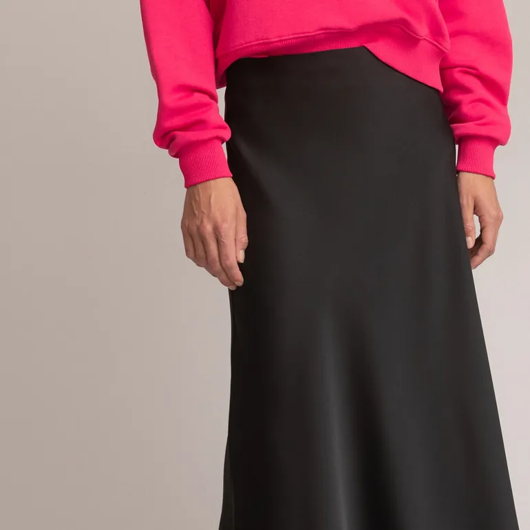 Full Midaxi Skirt in Matte Satin - 3
