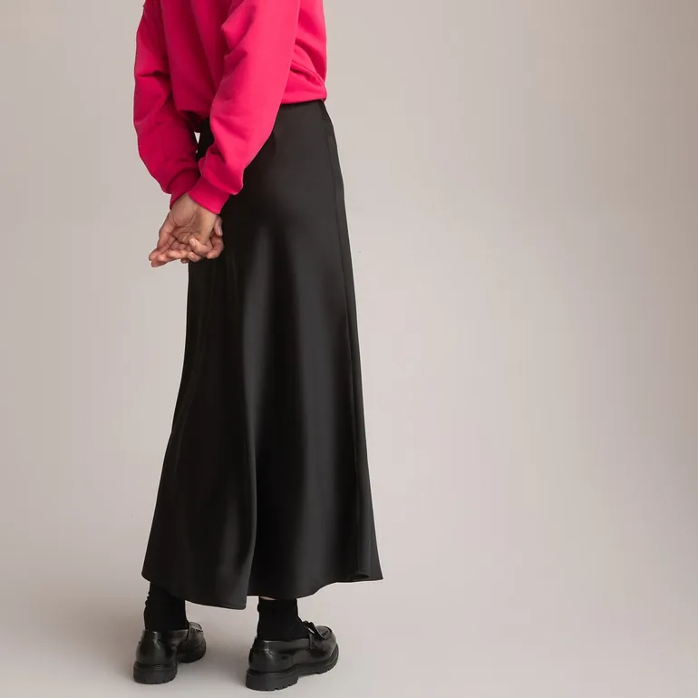 Full Midaxi Skirt in Matte Satin - 4