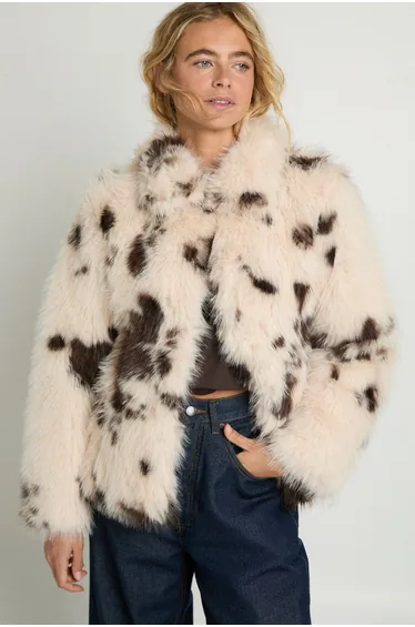 Cow Faux Fur Scarf Detail Jacket