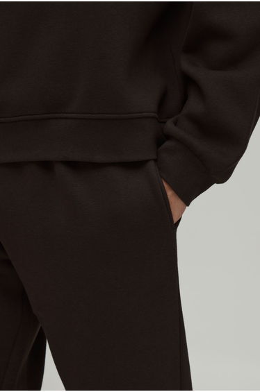 Essential Cuffed Straight Leg Jogger - chocolate product thumbnail 4