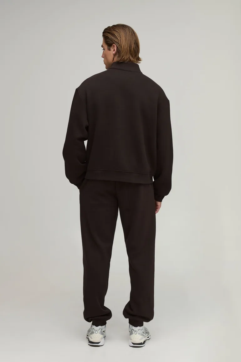 Essential Cuffed Straight Leg Jogger - chocolate - 2